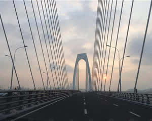 青山大橋?yàn)r青施工項(xiàng)目